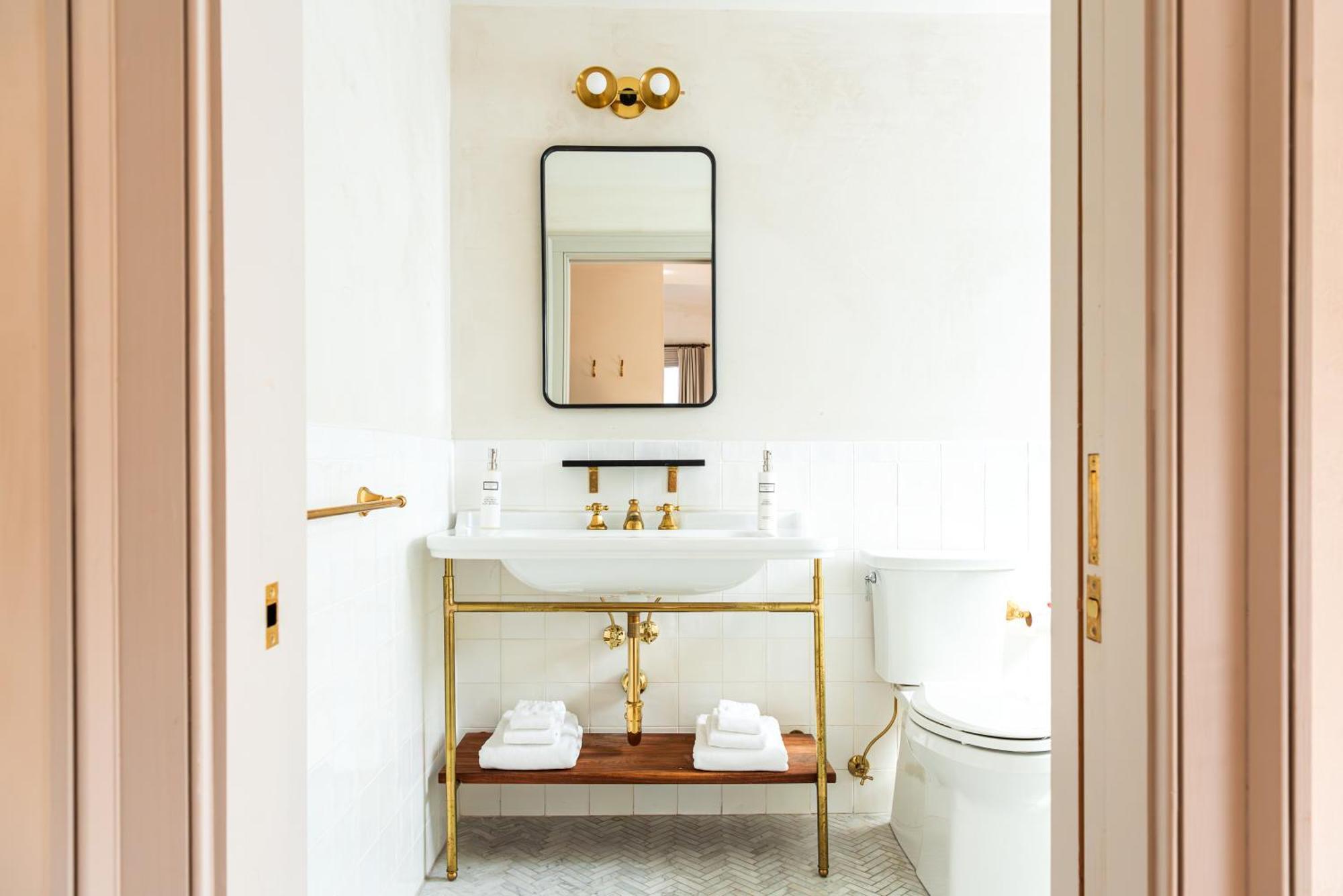 Hotel Kinsley Kingston Dış mekan fotoğraf