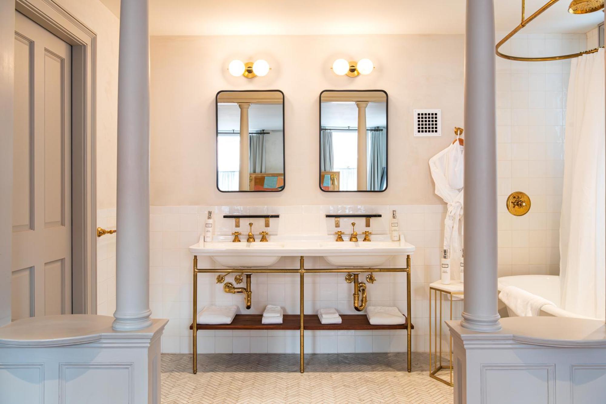 Hotel Kinsley Kingston Dış mekan fotoğraf