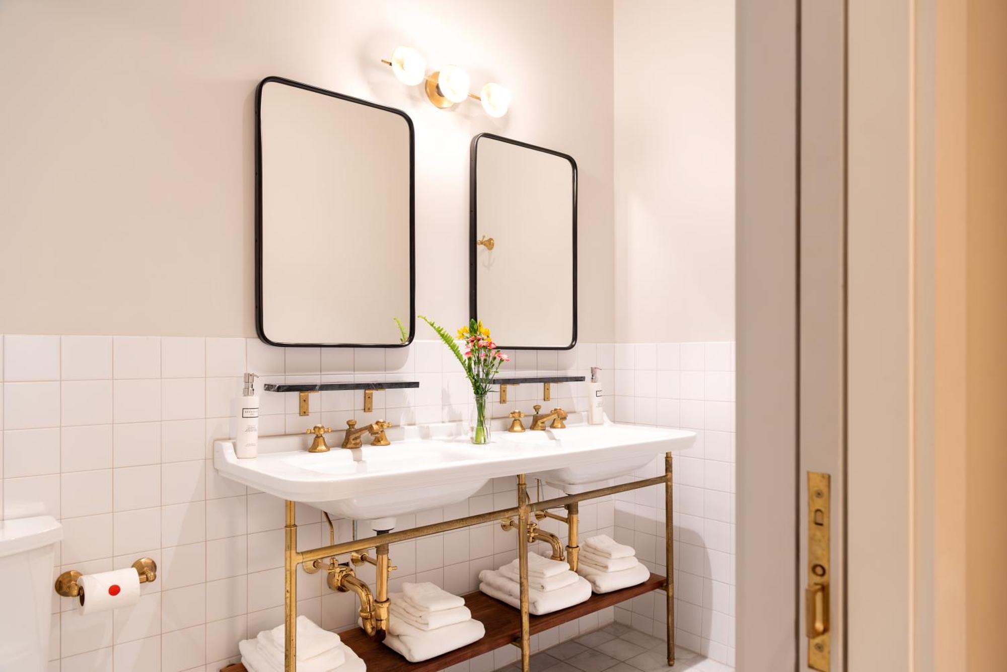 Hotel Kinsley Kingston Dış mekan fotoğraf
